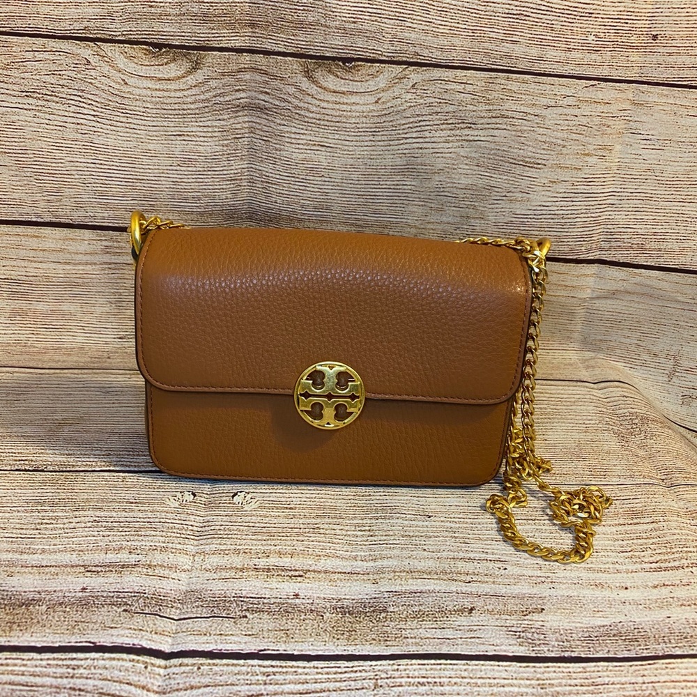 !SOLD! Tory Burch Chelsea Crossbody Bag